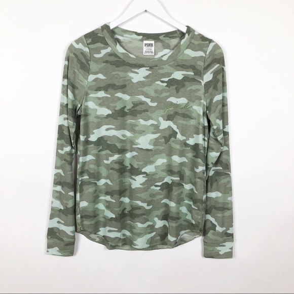 PINK Victoria's Secret Tops - PINK VICTORIA’S SECRET LONG SLEEVE TOP CAMOUFLAGE SIZE LARGE